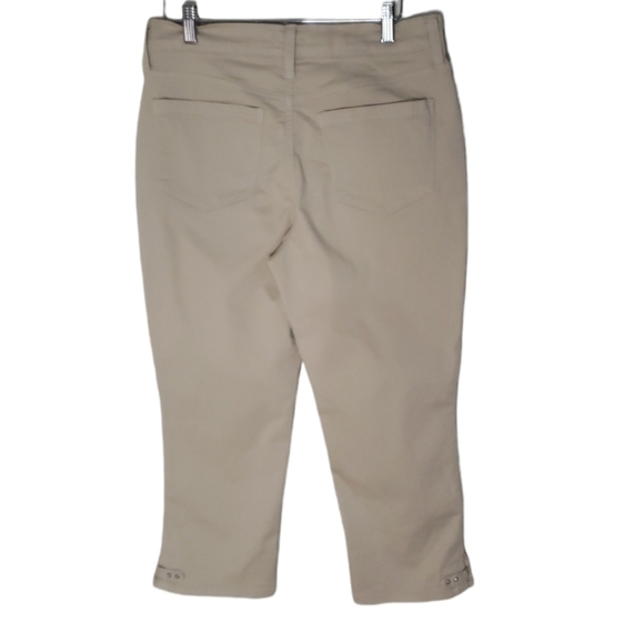 𝅺NYDJ Karen Capri Jeans - Women's - Picture 6 of 11